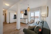 Luxusní byt 3+kk k dlouhodobému pronájmu ve Valticích, cena 21000 CZK / objekt / měsíc, nabízí 