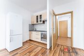 Prodej bytu 1+kk s lodžií a výhledem, 31 m, Praha Letňany, cena 5250000 CZK / objekt, nabízí 