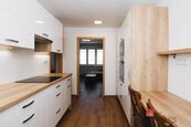 Prodej, byty/2+1, 65 m2, nám. Osvobození 822/6, 66434 Kuřim, Brno-venkov [ID 84951], cena cena v RK, nabízí 