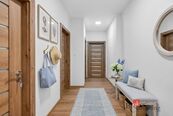 2+kk v centru Valtic | Uzavřený areál | Vlastní parkování | Novostavba, cena 5827030 CZK / objekt, nabízí 