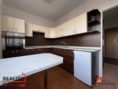 Pronájem bytu 1+1 Zeyerova, cena 8000 CZK / objekt / měsíc, nabízí 