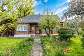 Prodej tradiční chalupy v Dolní Chřibské se zahradou 848 m, cena 2700000 CZK / objekt, nabízí 