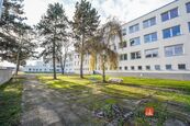 Nebytové prostory na obchodní činnost a nerušící výrobu u Litoměřic, cena 5850000 CZK / objekt, nabízí 