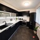 Top lokalita Karlín: 3+kk v revitalizovaném domě, lodžie, skvělá dostupnost do centra, cena 11890000 CZK / objekt, nabízí Realityspolu