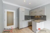 Pronájem, byty/2+kk, 40 m2, Dvorecké náměstí 597/2, Podolí, 14700 Praha 4 [ID 86623], cena 21900 CZK / objekt / měsíc, nabízí Realityspolu