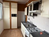 Pronájem bytu 3+1 s balkonem, 68 m, poslední patro ul. Václava Jiřikovského, cena 19900 CZK / objekt / měsíc, nabízí 