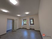 Komerční prostor po rekonstrukci 56m2, ul. T.G.Masaryka, cena 20000 CZK / objekt / měsíc, nabízí Realityspolu