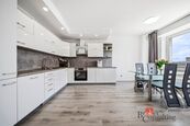 PROSTORNÝ BYT 3+kk ve VYHLEDÁVANÉ LOKALITĚ HRADCE KRÁLOVÉ, cena 10494000 CZK / objekt, nabízí Realityspolu