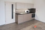 Pronájmu byt 1+kk, 37,28 m s balkonem a parkovacím stáním Mrzkovice, cena 9500 CZK / objekt / měsíc, nabízí 