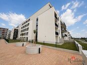 Pronájem bytu 2+kk, 36 m2 se zahradou 72 m2 v Plzni, ulice Železná 22, cena 18000 CZK / objekt / měsíc, nabízí 