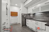 Prodej slunného bytu Praha 6 - Bubeneč, cena 10298400 CZK / objekt, nabízí Realityspolu