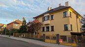 Exkluzivní pronájem bytu 4+1 (110 m) ve vile se zahradou Klatovy, cena 22000 CZK / objekt / měsíc, nabízí 
