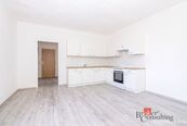 Byt 16, Smetanova 12, kupující ......., tipař ........, cena 2897350 CZK / objekt, nabízí 
