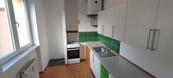 Pronájem pěkného bytu 2+1 s balkonem v centru Chebu, Kasární náměstí, cena 10500 CZK / objekt / měsíc, nabízí 