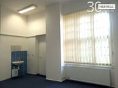 Pronájem kanceláře / ordinace (Hranice, 24+16 m2), cena 11000 CZK / objekt / měsíc, nabízí H & B REAL, a.s.