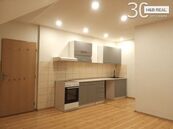 Pronájem zděného bytu 2+KK (Hranice, 40 m2), cena 10000 CZK / objekt / měsíc, nabízí 