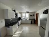 Prodej, rodinný dům 206 m2, pozemek 560 m2, Šenov, ul. Petřvaldská, cena 11900000 CZK / objekt, nabízí 