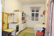 Prodej rodinného domu, 3+1, 714 m2, Šternberk , cena cena v RK, nabízí 