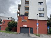 Nabízíme k pronájmu byt 1+kk s garážovým stáním, Ostrava Poruba, cena 13000 CZK / objekt / měsíc, nabízí 