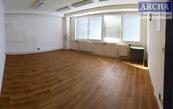 Nájem hezkých kanceláří 15 až 120 m2, na MHD, Praha 10 Strašnice, cena 155 CZK / m2 / měsíc, nabízí ARCHA realitní kancelář