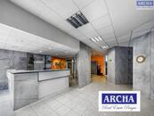 Nájem kanceláří v centru města, výměry 18 m2, 27 m2 a 47 m2, PARDUBICE, cena 200 CZK / m2 / měsíc, nabízí 