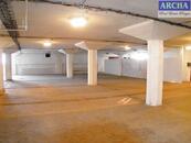 Nájem skladu 405 m2, samostatný, snížené přízemí, Praha 7 Holešovice, cena 120 CZK / m2 / měsíc, nabízí ARCHA realitní kancelář
