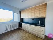 Pronájem prostorného, zrekonstruovaného bytu 3+1 v Dolanech u Olomouce, cena 22000 CZK / objekt / měsíc, nabízí K.realitka