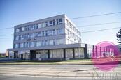 Pronájem kanceláře o velikosti 28 m2 na ulici Hodolanská v Olomouci, cena 6413 CZK / objekt / měsíc, nabízí K.realitka