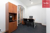 Pronájem kanceláře Dolní náměstí, Opava, cena 6500 CZK / objekt / měsíc, nabízí Byrfin real estate