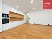 Pronájem nadstandardního bytu 2+kk s balkonem, 86,91 m Dolní náměstí, Opava, cena 16500 CZK / objekt / měsíc, nabízí 
