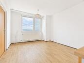 Pronájem prosvětleného bytu 2+kk, Otrokovice, ul. SNP, cena 10612 CZK / objekt / měsíc, nabízí Blankyt Reality