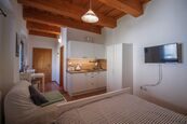 Dlouhodobý pronájem apartmánu, 25 m vaše místo na Šumavě, cena 14000 CZK / objekt / měsíc, nabízí 