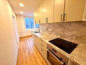 Pronájem bytu 3+1 po kompletní rekonstrukci, Tišnov, Halasova, cena 22000 CZK / objekt / měsíc, nabízí Komplexní Reality Development, s.r.o.