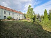 Prodej pozemku 570 m v centru obce Dolní Loučky, cena 1899000 CZK / objekt, nabízí Komplexní Reality Development, s.r.o.