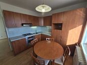 Pronájem bytu 2+1 se 2 lodžiemi, Tišnov, U Humpolky, cena 13000 CZK / objekt / měsíc, nabízí 
