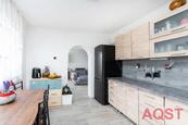 Byt 3+1, s lodžií, sklepem, garáží a se zahradou , cena 6870000 CZK / objekt, nabízí 