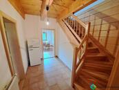 Pronájem rodinného domu ( srubu ) 5+1 na Čeladné Podolánky ( Ráztoky ) , cena 25000 CZK / objekt / měsíc, nabízí 