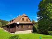 Pronájem rodinného domu ( srubu ) 5+1 na Čeladné Podolánky ( Ráztoky ) , cena 25000 CZK / objekt / měsíc, nabízí 