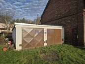 Pronájem zděné garáže v okrajové části Pardubic, Doubravice, kú. Semtín, cena 1500 CZK / objekt / měsíc, nabízí 