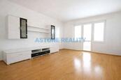 Hezký byt k pronájmu 2+1 s lodžií, 56 m2, Praha 4, ul. Antala Staška, cena 20000 CZK / objekt / měsíc, nabízí ASTONE Reality