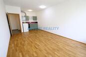 Byt 2+kk s balkonem k pronájmu, 50 m2, Praha 10 - Strašnice, ul. U hranic, cena 21500 CZK / objekt / měsíc, nabízí 