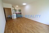 Novostavba 2+kk s balkonem k pronájmu, 50 m2, Praha 10 - Strašnice, ul. U hranic