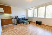 Zařízený byt 1+kk/l po rekonstrukci, 39 m2, Praha 6 - Ruzyně, ul. Dědinská, cena 17000 CZK / objekt / měsíc, nabízí 