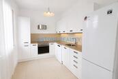 Byt k pronájmu 2+kk s balkonem, 54 m2, Praha 4 - Braník, ul. Ke Krči, cena 21000 CZK / objekt / měsíc, nabízí ASTONE Reality