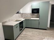 Pronájem nového bytu 2+kk, novostavba, rozhraní ulice Houbové a Hlavní., cena 21000 CZK / objekt / měsíc, nabízí 