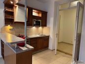 Pronájem luxusního bytu 2+kk, 91 m Mánesova, Praha 2 Vinohrady, možnost parkování přímo v domě., cena 26000 CZK / objekt / měsíc, nabízí Miroslava Zemanová