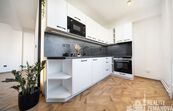 Nabízíme k pronájmu zcela zrekonstruovaný byt 1+kk (35m2) v Kutné Hoře, ulice Ortenova., cena 12000 CZK / objekt / měsíc, nabízí 