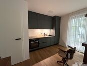 Nový nezařízený mezonetový byt 2+kk, 55,67 m2 + terasy 50,5 m2, Korunní, Praha 2, cena 34500 CZK / objekt / měsíc, nabízí Miroslava Zemanová