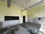 Pronájem haly 250 m sklad, lehká výroba, Praha 9, cena 180 CZK / m2 / měsíc, nabízí 