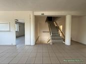 Pronájem kancelářských prostor 340 m, Praha 9 Hrdlořezy, cena 60000 CZK / objekt / měsíc, nabízí 